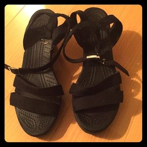 Awesome Crocs wedges 10M😎